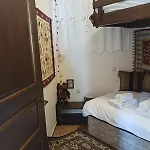 Les Trois Reines, Appartement *