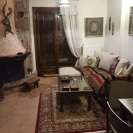 Les Trois Reines, Διαμέρισμα